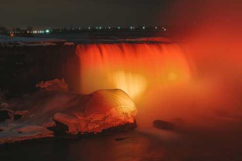Niagara-On-The-Lake, Vineyards And Niagara Falls At Midnight (72)