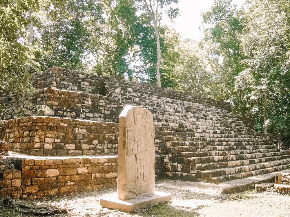 Guatemala Travel: 13 Amazing Mayan Ruins You HAVE To Visit! (1)