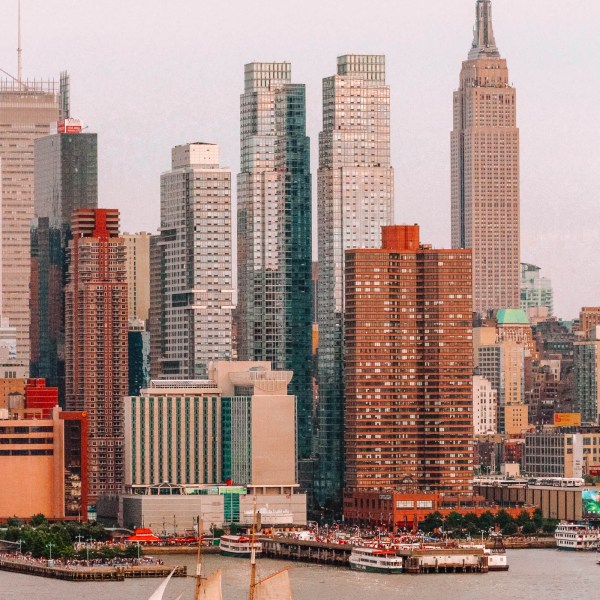 Best Things To Do In Midtown Manhattan skyline