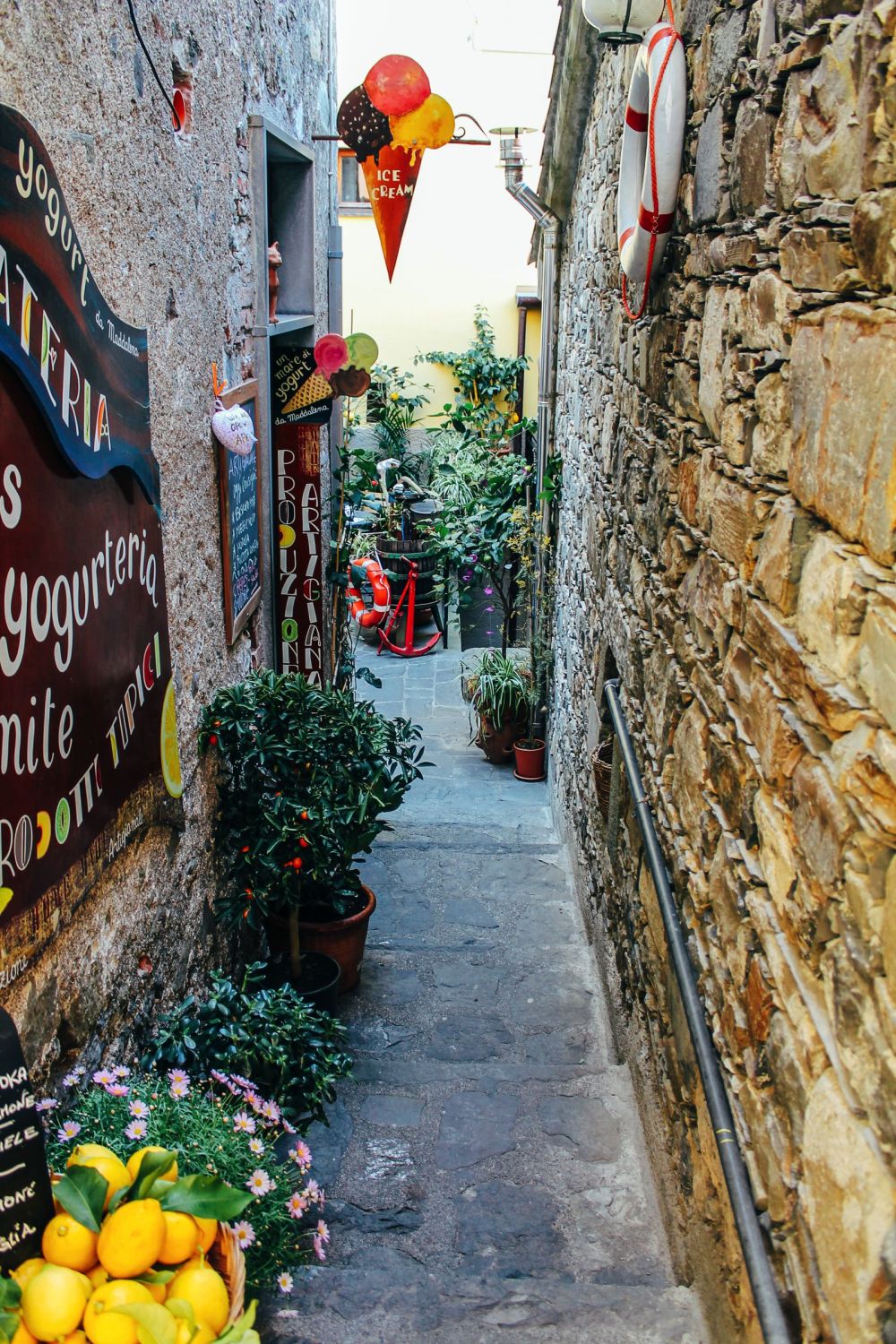 Corniglia in Cinque Terre, Italy - The Photo Diary! [3 of 5] (14)