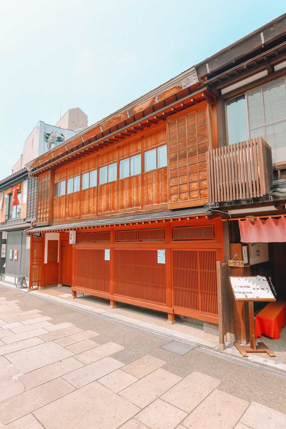 Visiting The Geisha District And Kaiseki Dining In Kanazawa - Japan (25)