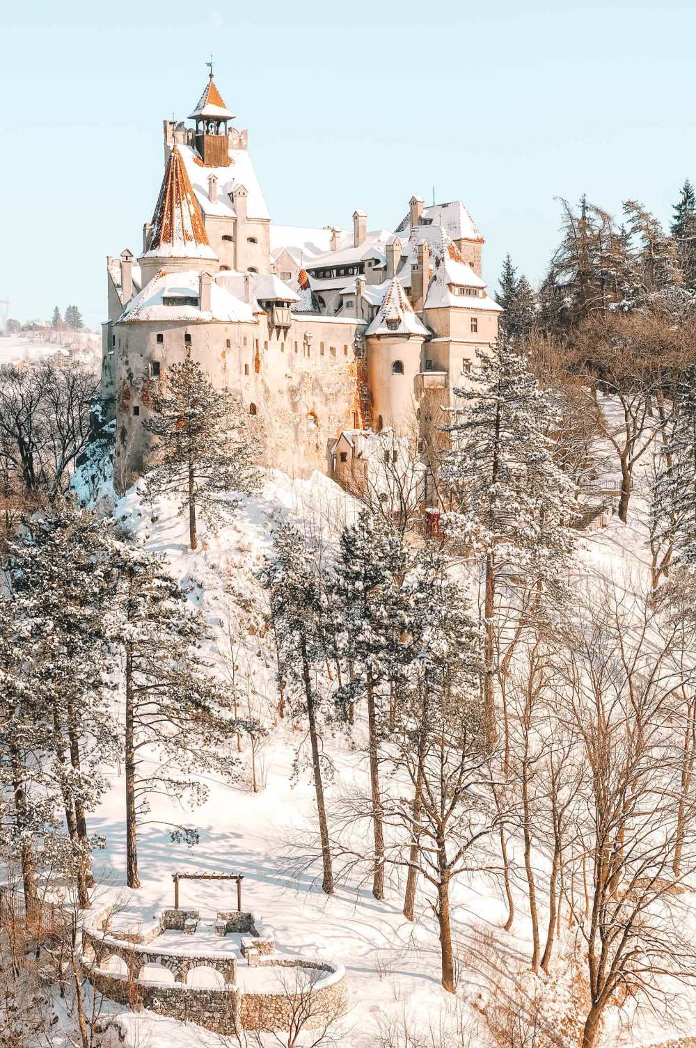 Pretty Castles In Europe To Visit (24)