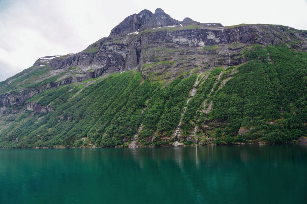 A Journey Through The Beautiful Geirangerfjord, Norway (9)