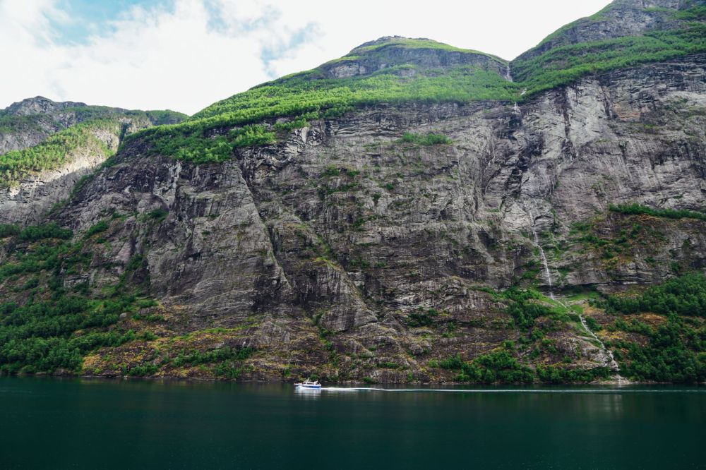 A Journey Through The Beautiful Geirangerfjord, Norway (12)