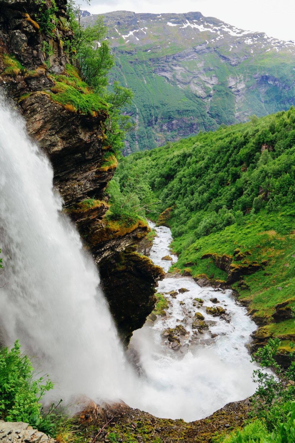 Exploring Storseterfossen Waterfall - A Waterfall In Norway You Can Walk Behind! (21)