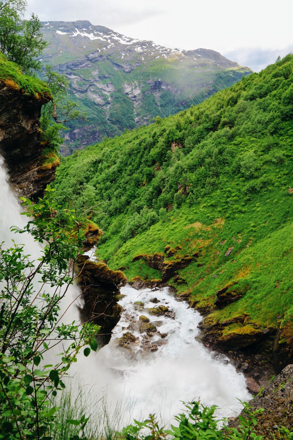 Exploring Storseterfossen Waterfall - A Waterfall In Norway You Can Walk Behind! (27)