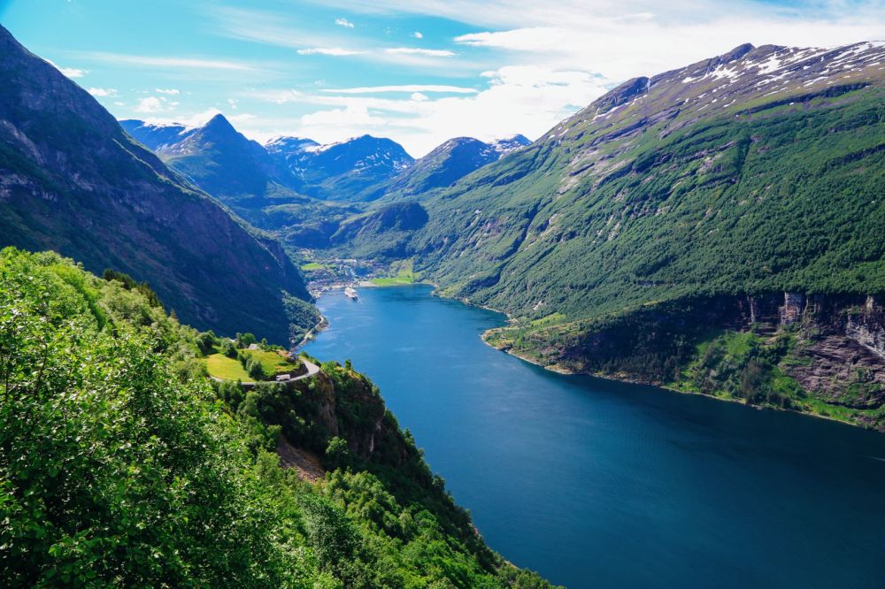 Exploring Storseterfossen Waterfall - A Waterfall In Norway You Can Walk Behind! (34)