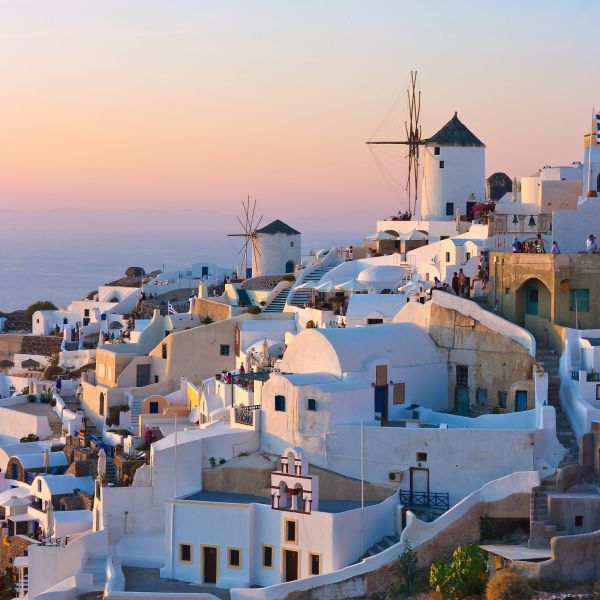 12 Stunning Things To See And Do In Santorini, Greece This Year (1)