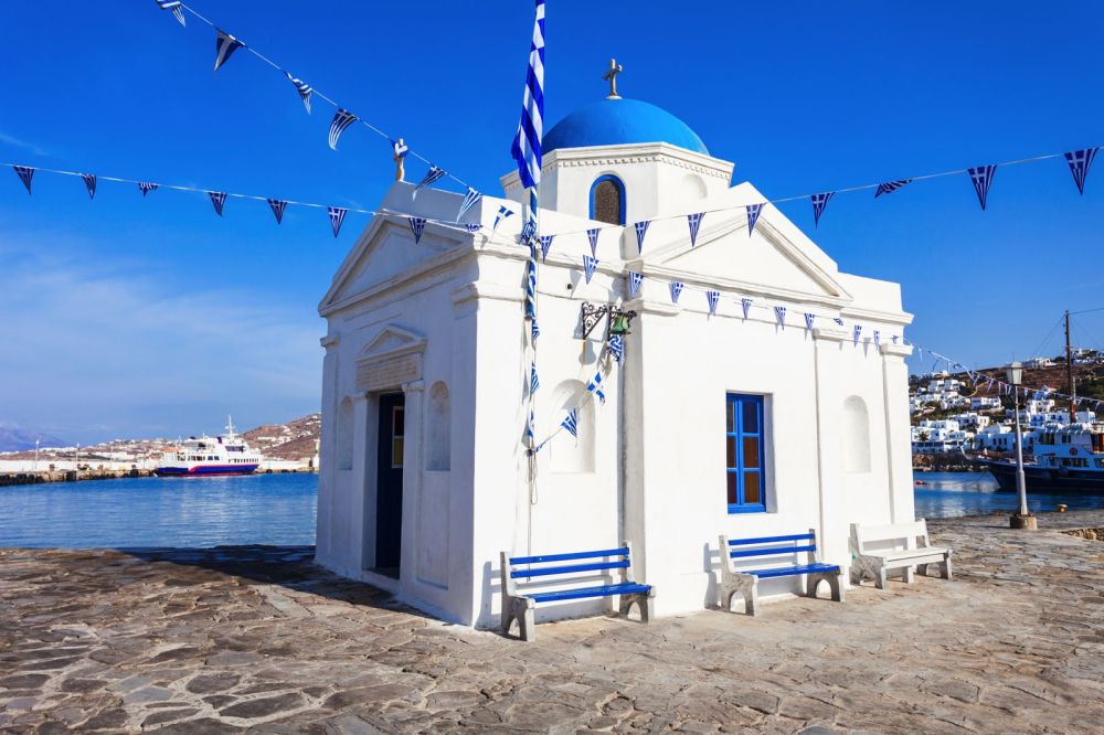The Complete Guide On Things To See, Do And Eat In Mykonos, Greece (10)
