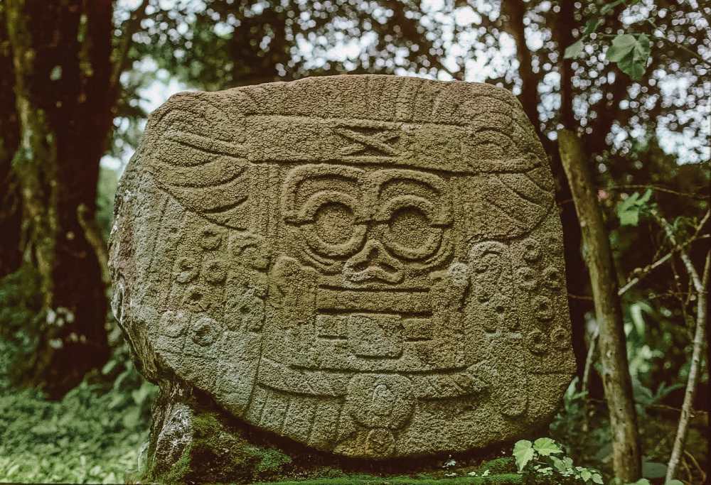 Guatemala Travel: 13 Amazing Mayan Ruins You HAVE To Visit! (8)