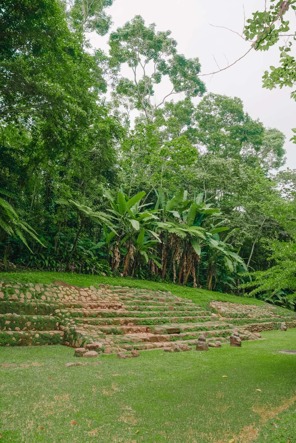 Guatemala Travel: 13 Amazing Mayan Ruins You HAVE To Visit! (10)