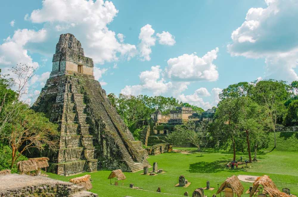 Guatemala Travel: 13 Amazing Mayan Ruins You HAVE To Visit! (12)